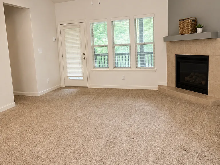 117 Desoto Center Dr — Photo 1