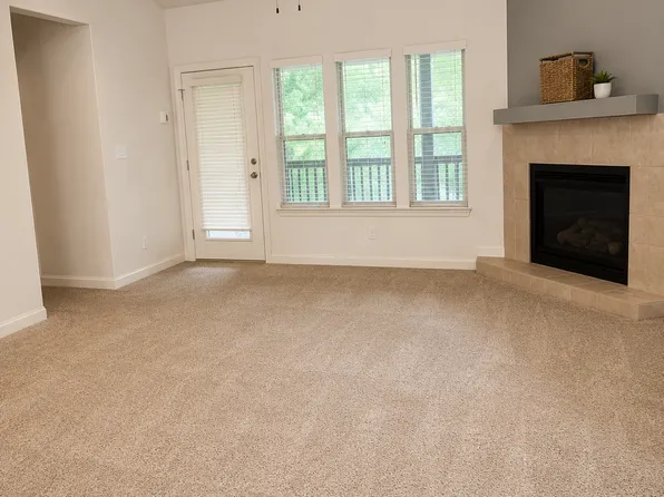 117 Desoto Center Dr, Hot Springs Village, AR 71909