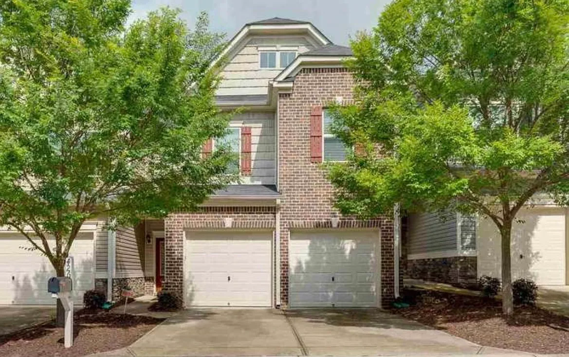 3 bed, 2.5 bath, 1790 sqft, $2,250 — Photo 1
