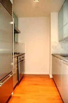 Rented by Sumitomo Real Estate Sales | media 31