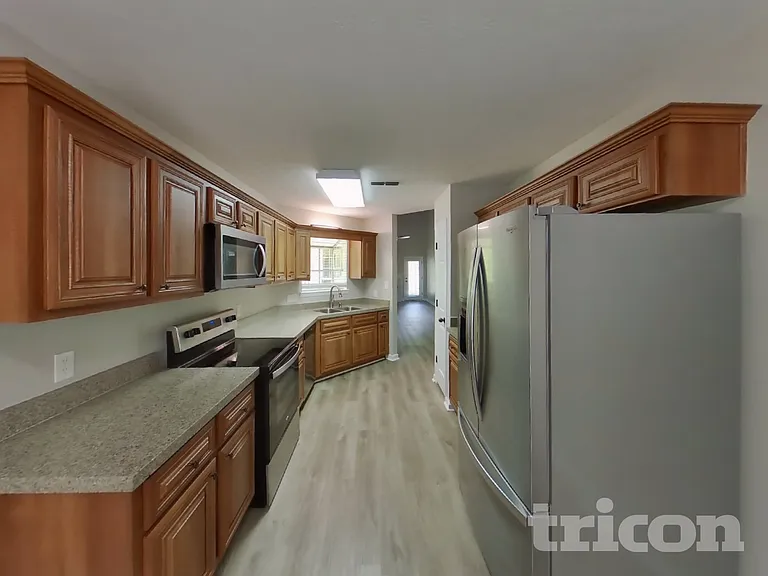 2701 River Bend Dr — Photo 4