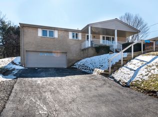 156 Scenic Dr, Greensburg, PA 15601