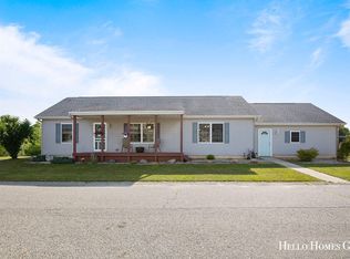 11647 E Bear Meadows Dr SE, Alto, MI 49302
