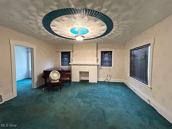 4th image of 1081 W Exchange St