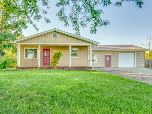 1104 Airport Rd, Mount Vernon, IL 62864