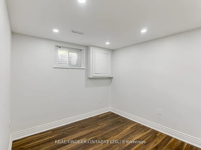 47 Rotary Dr — Photo 28