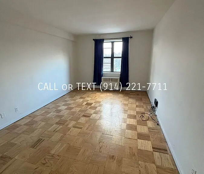 793 McLean Ave — Photo 4