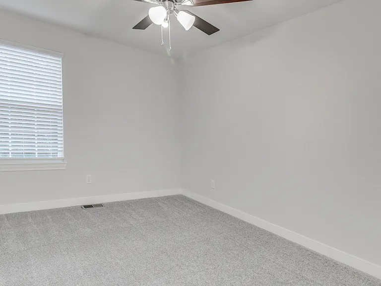 13000 Sandusky Ave — Photo 20