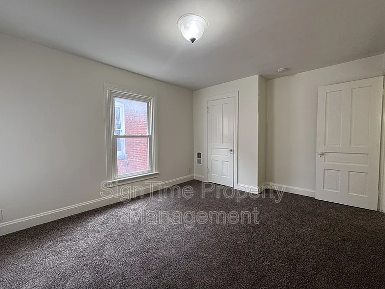 627 N Mulberry St — Photo 21