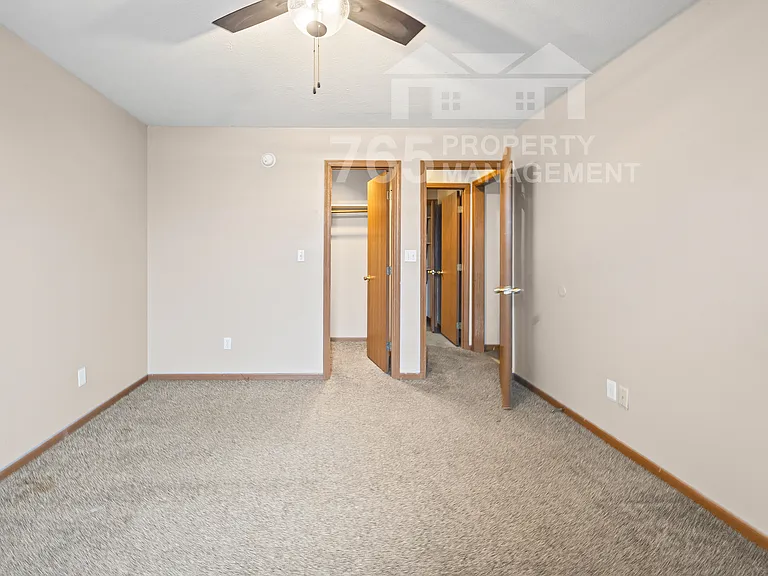 70 Bridgewater Ct #18 — Photo 10