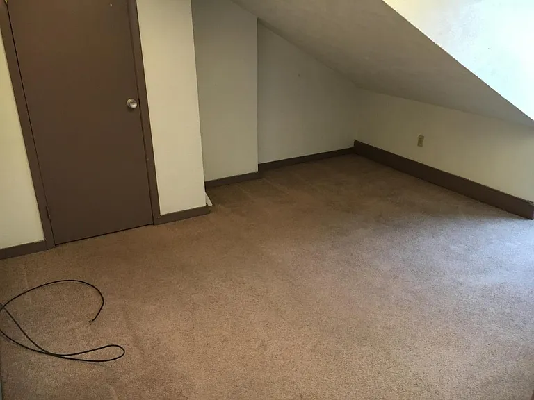 2910 E Carson St #2 — Photo 10