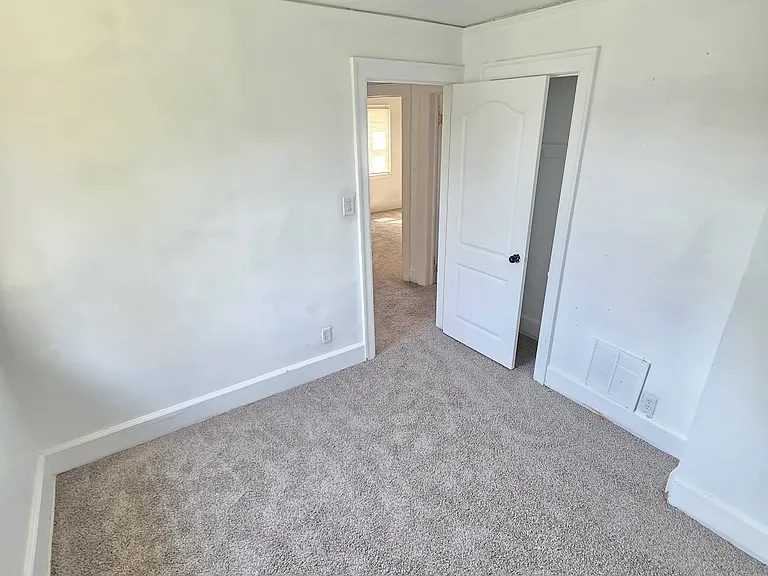 15760 Littlefield St — Photo 29