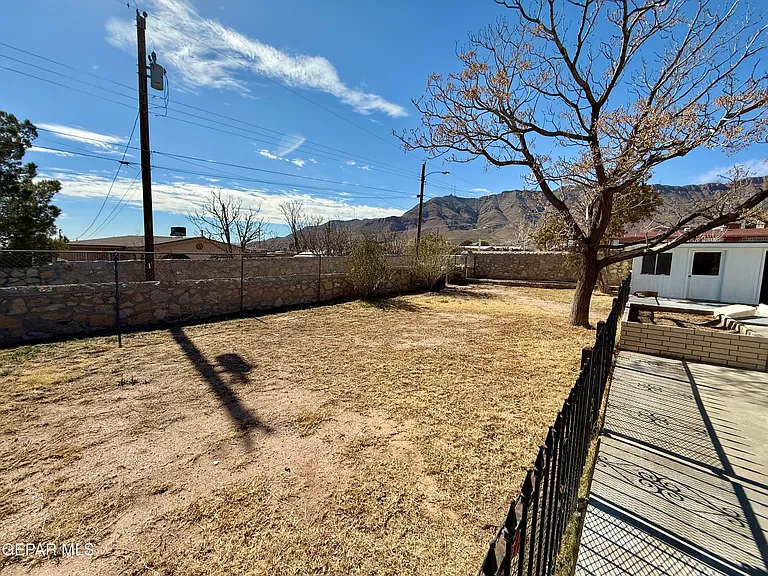 2900 Polk Ave — Photo 23