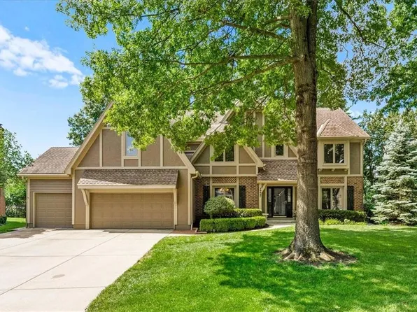 10427 W 126th St, Overland Park, KS 66213