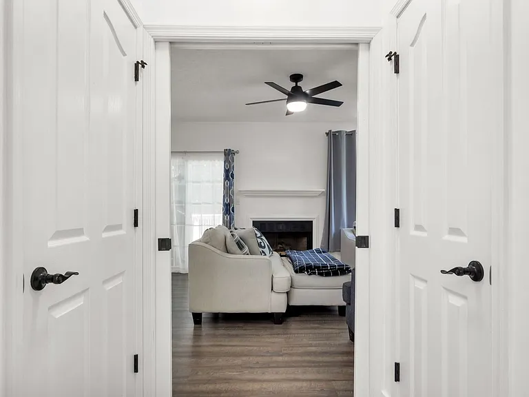 717 Lantern Pl — Photo 13