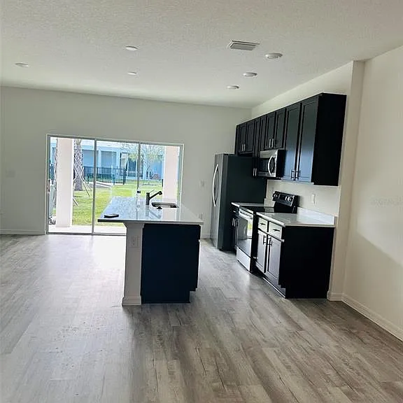 737 Maple Oak Dr — Photo 2