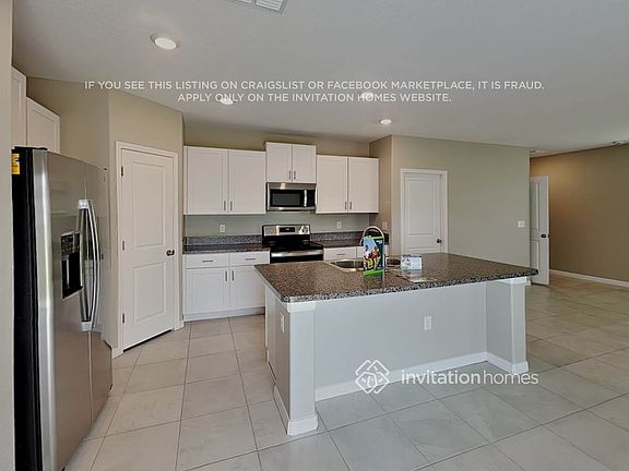 3rd image of 7119 Amelia Cove Ct