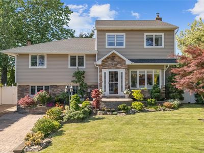 3 Deb Street, Plainview, NY, 11803