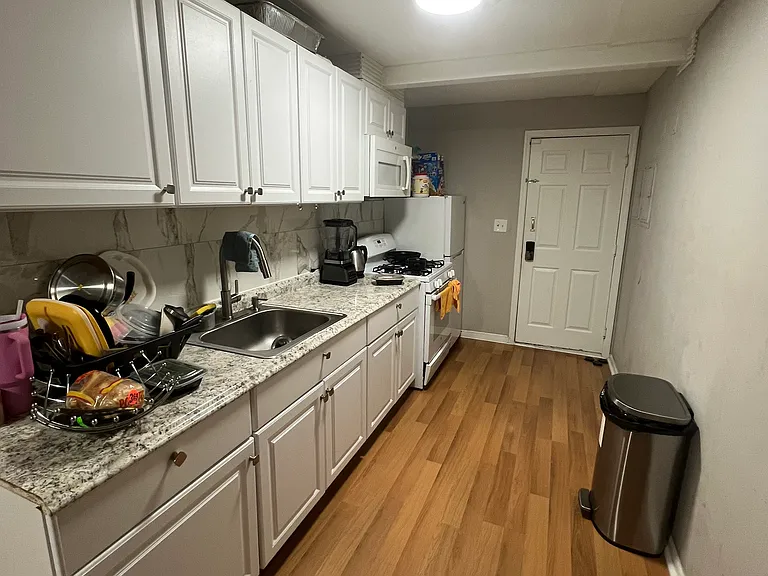 70 Port Ave #G — Photo 1
