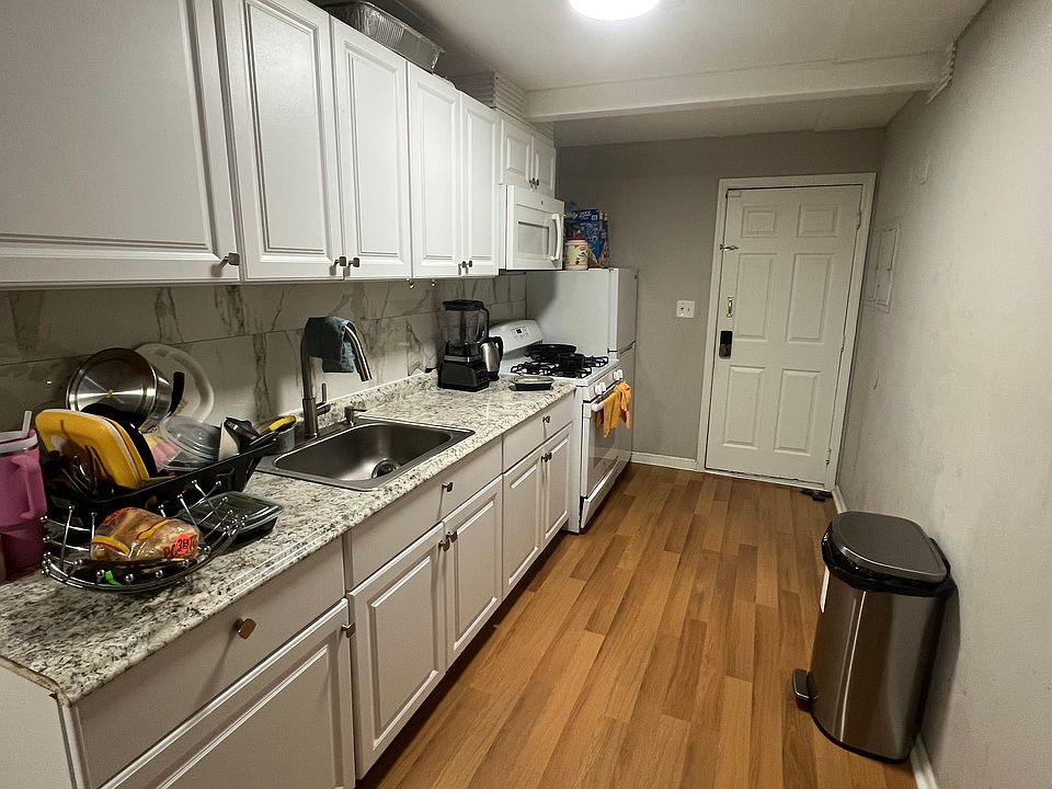 1st image of 70 Port Ave #G