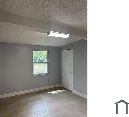 1st image of 4021 E Henry Ave