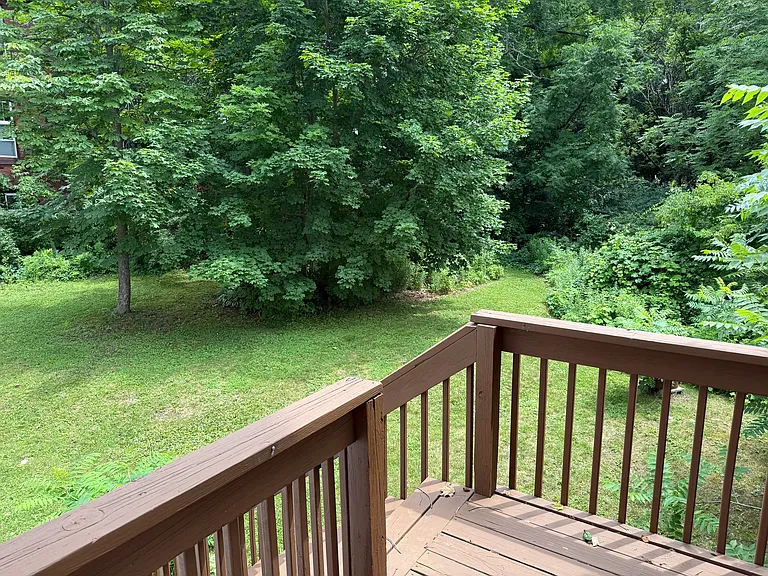 Private Deck to shared backyard