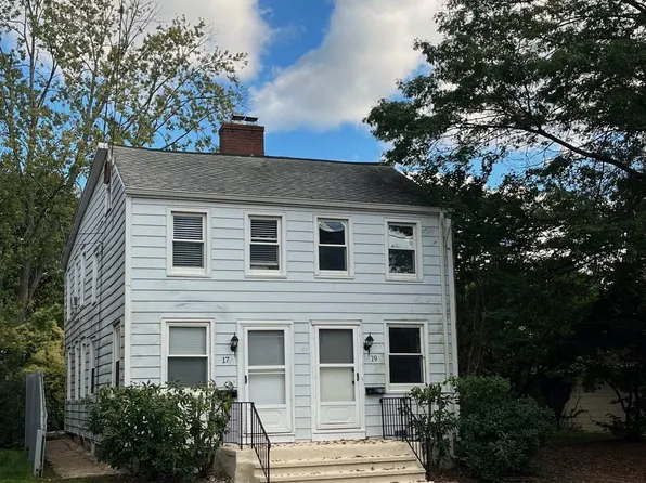 17 Burd St, Pennington, NJ 08534