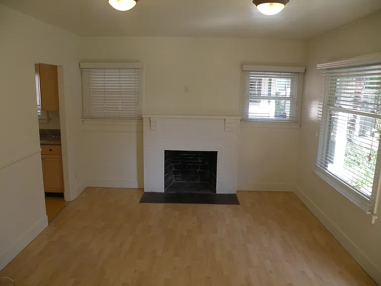 325 N Milpas St #2 — Photo 3