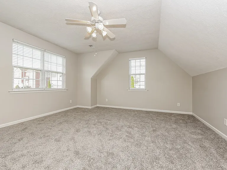4032 Pineorchard Pl — Photo 15