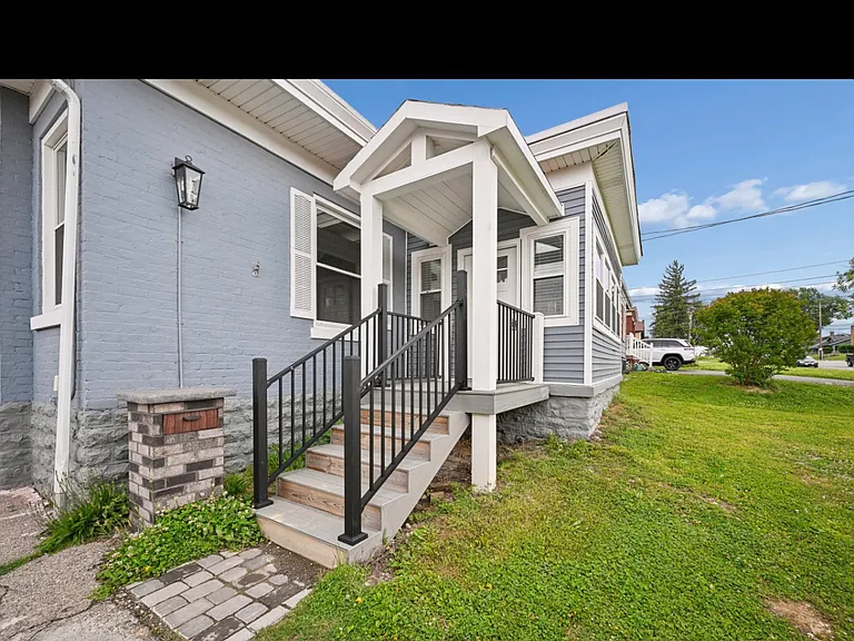 6815 Montgomery Rd — Photo 11
