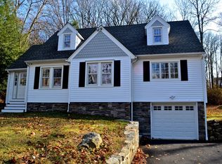 385 Springbrook Trl, Sparta, NJ 07871