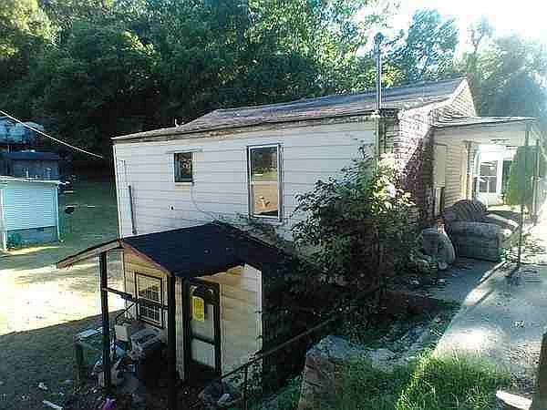 2nd image of 1817 Chandler Dr