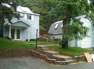 63 Ridgeway Ave, Setauket, NY 11733