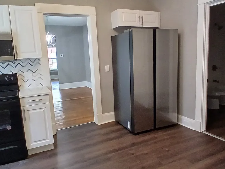 4210 Robert Ave #DOWNSTAIRS — Photo 11