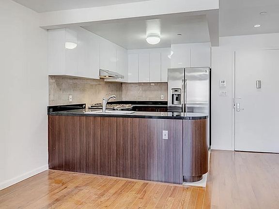 3rd image of 136-46 41st Ave #3B