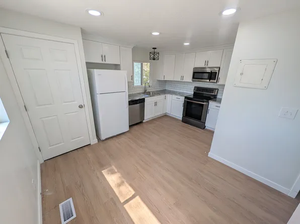 3315 W Valcrest Cir #A, West Valley City, UT 84119