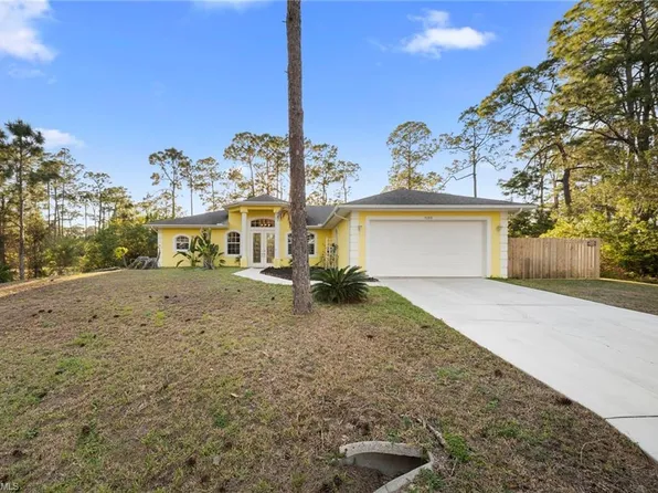 1205 Lincoln AVE, LEHIGH ACRES, FL 33972