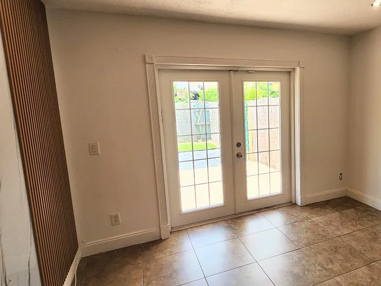 7028 SW 38th Ct #V — Photo 10