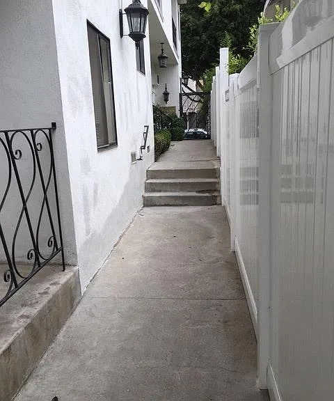 7518 Norton Ave #5 — Photo 3