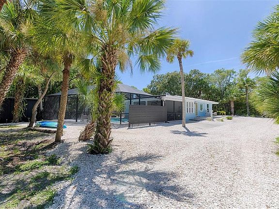 4th image of 4065 N Beach Rd #A