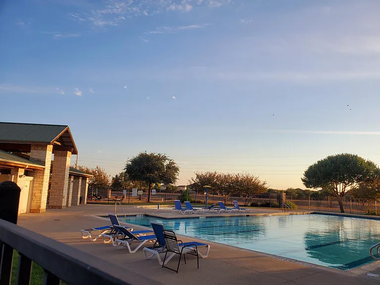 945 Cypress Ml — Photo 25