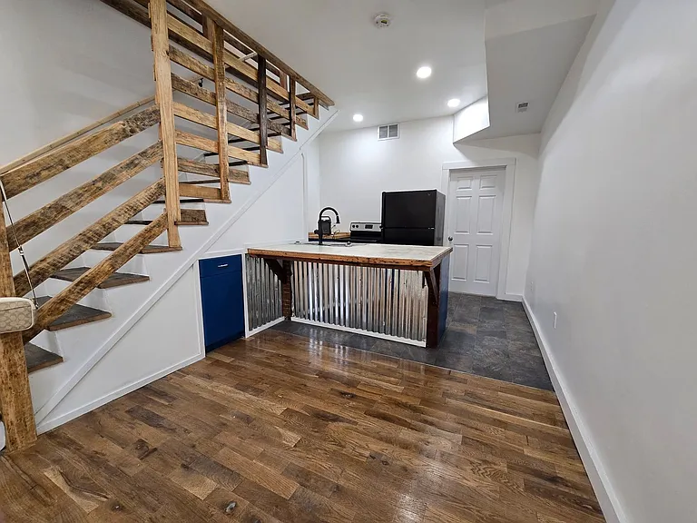 658 State Ave — Photo 5