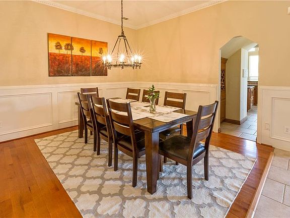2nd image of 8604 Doral Ct W