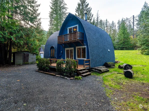 2731 Blue Jay Valley Lane, Maple Falls, WA 98266