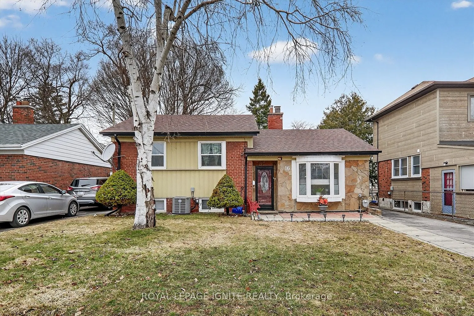 16 Vankirk Rd photo 1