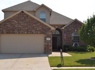 10852 Middleglen Rd, Haslet, TX 76052