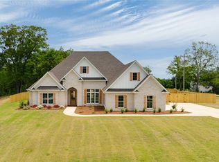 3503 Tyler Ct, Opelika, AL 36801