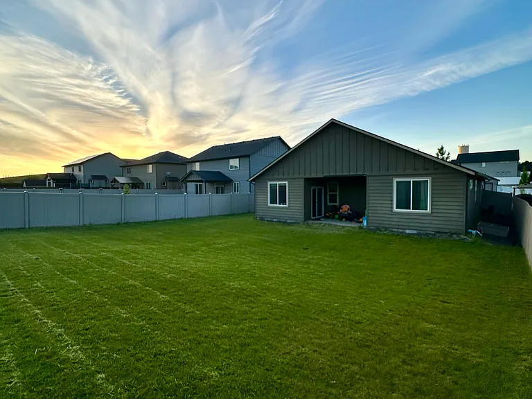 1835 SW Panorama Dr — Photo 23