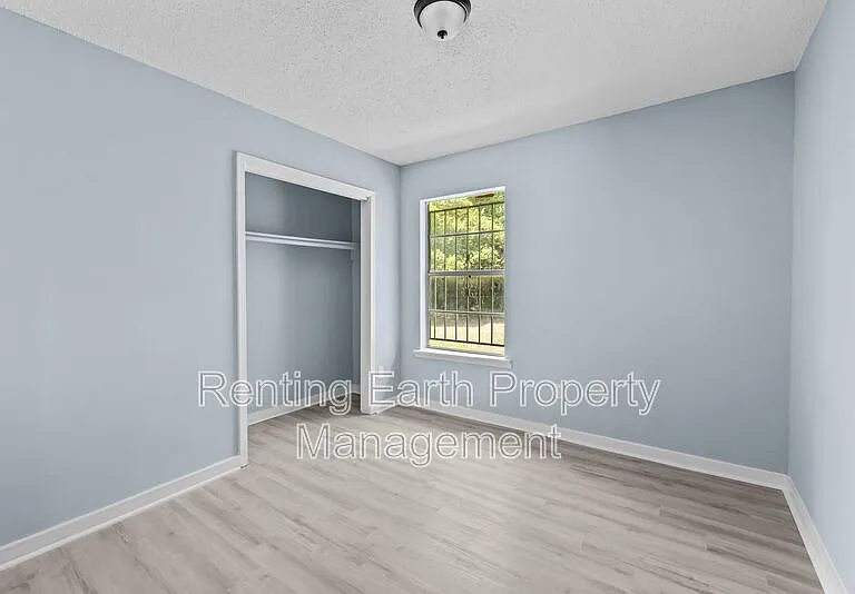 3613 Erwin Dr — Photo 10