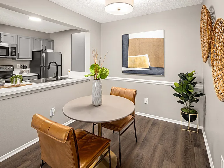 The Magnolia Apartments — Photo 30